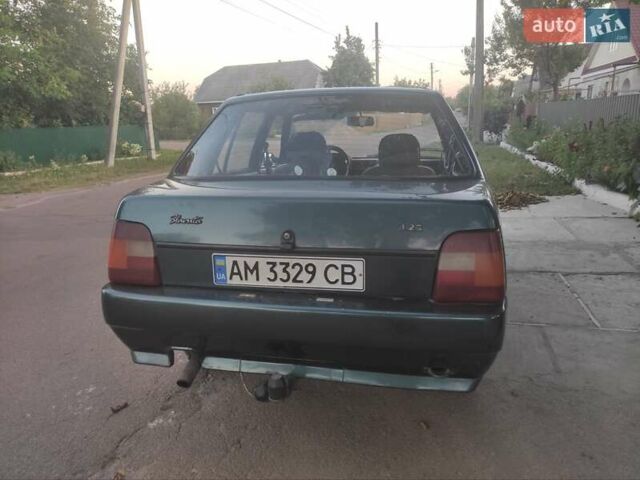 Зелений ЗАЗ 1103 Славута, об'ємом двигуна 1.2 л та пробігом 163 тис. км за 1250 $, фото 4 на Automoto.ua