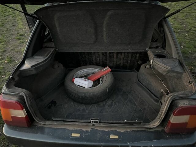 ЗАЗ 1103 Славута 2004 у Кропивницькому (Кіровограді) на Automoto.ua Зелений ЗАЗ 1103 Славута, об'ємом двигуна 1.3 л та пробігом 90 тис. км за 1250 $, фото 4 на Automoto.ua