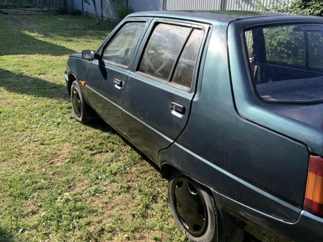 Зелений ЗАЗ 1103 Славута, об'ємом двигуна 1.2 л та пробігом 999 тис. км за 476 $, фото 3 на Automoto.ua