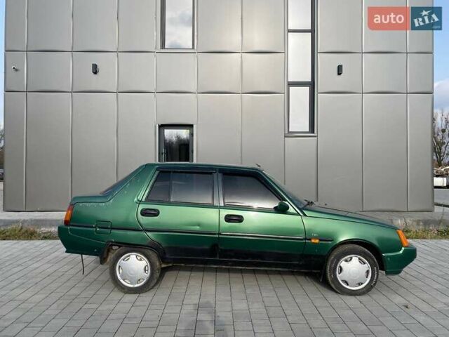Зеленый ЗАЗ 1103 Славута, объемом двигателя 1.2 л и пробегом 199 тыс. км за 999 $, фото 3 на Automoto.ua