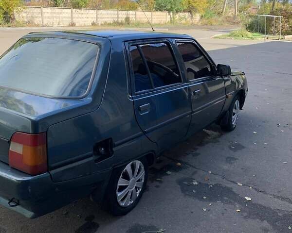 Зеленый ЗАЗ 1103 Славута, объемом двигателя 1.2 л и пробегом 95 тыс. км за 826 $, фото 4 на Automoto.ua