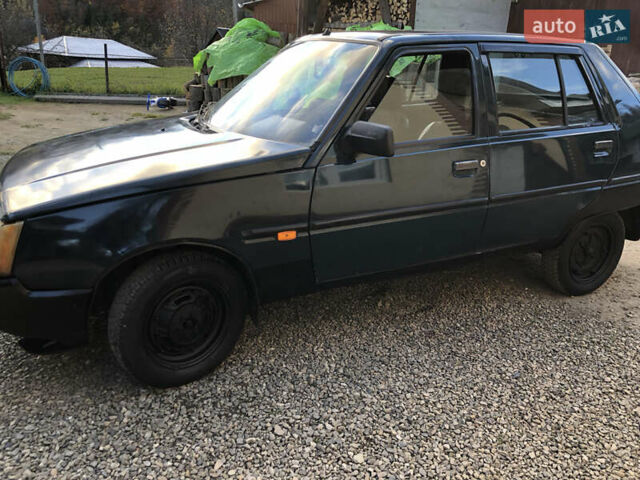 ЗАЗ 1103 Славута 2004 в Косове на Automoto.ua Зеленый ЗАЗ 1103 Славута, объемом двигателя 1.2 л и пробегом 150 тыс. км за 750 $, фото 4 на Automoto.ua