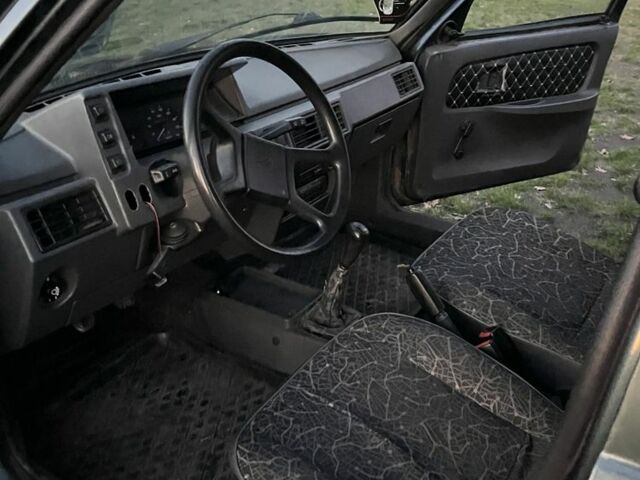 ЗАЗ 1103 Славута 2004 у Кропивницькому (Кіровограді) на Automoto.ua Зелений ЗАЗ 1103 Славута, об'ємом двигуна 1.3 л та пробігом 90 тис. км за 1250 $, фото 5 на Automoto.ua