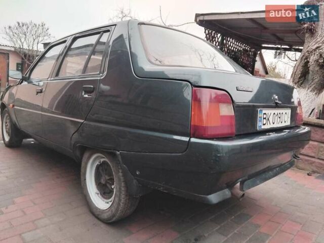 Зеленый ЗАЗ 1103 Славута, объемом двигателя 1.3 л и пробегом 140 тыс. км за 1100 $, фото 5 на Automoto.ua