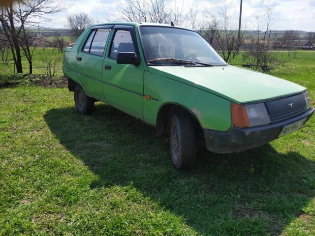 Зеленый ЗАЗ 1103 Славута, объемом двигателя 1.2 л и пробегом 100 тыс. км за 29000 $, фото 1 на Automoto.ua