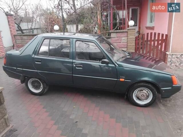 Зеленый ЗАЗ 1103 Славута, объемом двигателя 1.3 л и пробегом 140 тыс. км за 1100 $, фото 1 на Automoto.ua