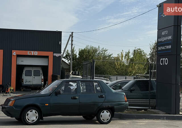 Зеленый ЗАЗ 1103 Славута, объемом двигателя 1.2 л и пробегом 70 тыс. км за 600 $, фото 2 на Automoto.ua
