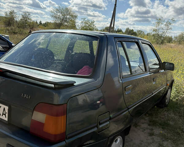 Зеленый ЗАЗ 1103 Славута, объемом двигателя 1.3 л и пробегом 258 тыс. км за 1450 $, фото 10 на Automoto.ua
