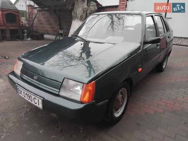 Зеленый ЗАЗ 1103 Славута, объемом двигателя 1.3 л и пробегом 140 тыс. км за 1100 $, фото 2 на Automoto.ua