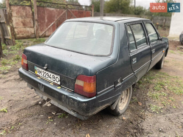 Зелений ЗАЗ 1103 Славута, об'ємом двигуна 1.2 л та пробігом 160 тис. км за 600 $, фото 3 на Automoto.ua