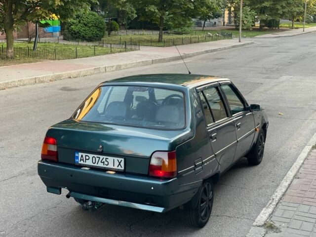Зеленый ЗАЗ 1103 Славута, объемом двигателя 1.2 л и пробегом 260 тыс. км за 900 $, фото 5 на Automoto.ua