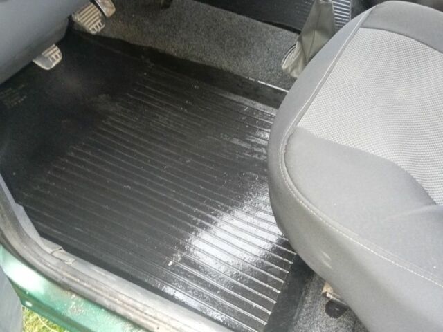 Зеленый ЗАЗ 1103 Славута, объемом двигателя 1.2 л и пробегом 110 тыс. км за 948 $, фото 15 на Automoto.ua