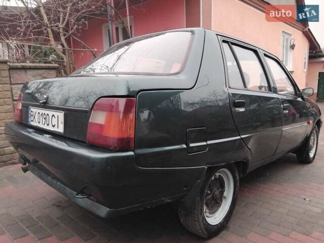 Зеленый ЗАЗ 1103 Славута, объемом двигателя 1.3 л и пробегом 140 тыс. км за 1100 $, фото 6 на Automoto.ua