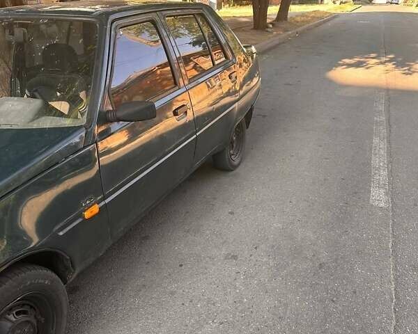 Зеленый ЗАЗ 1103 Славута, объемом двигателя 1.1 л и пробегом 200 тыс. км за 606 $, фото 2 на Automoto.ua