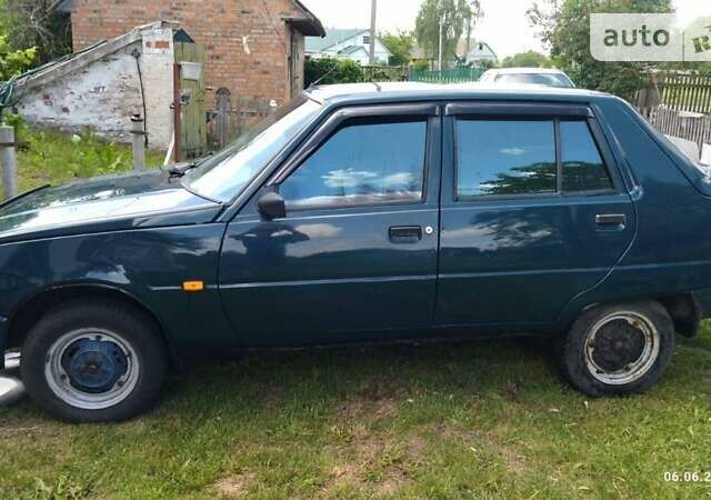 Зелений ЗАЗ 1103 Славута, об'ємом двигуна 1.2 л та пробігом 100 тис. км за 990 $, фото 5 на Automoto.ua