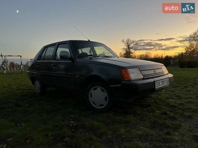 ЗАЗ 1103 Славута 2004 в Кропивницком (Кировограде) на Automoto.ua Зеленый ЗАЗ 1103 Славута, объемом двигателя 1.3 л и пробегом 90 тыс. км за 1250 $, фото 5 на Automoto.ua