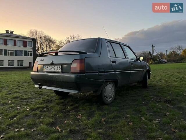 ЗАЗ 1103 Славута 2004 в Кропивницком (Кировограде) на Automoto.ua Зеленый ЗАЗ 1103 Славута, объемом двигателя 1.3 л и пробегом 90 тыс. км за 1250 $, фото 3 на Automoto.ua