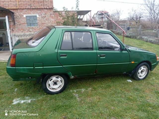 Зеленый ЗАЗ 1103 Славута, объемом двигателя 1.2 л и пробегом 110 тыс. км за 948 $, фото 5 на Automoto.ua