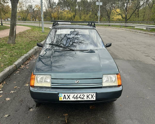 ЗАЗ 1103 Славута 2004 в Киеве на Automoto.ua Зеленый ЗАЗ 1103 Славута, объемом двигателя 1.2 л и пробегом 32 тыс. км за 1780 $, фото 2 на Automoto.ua