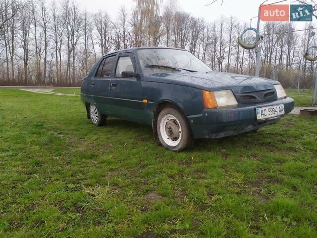 Зеленый ЗАЗ 1103 Славута, объемом двигателя 1.1 л и пробегом 200 тыс. км за 700 $, фото 3 на Automoto.ua