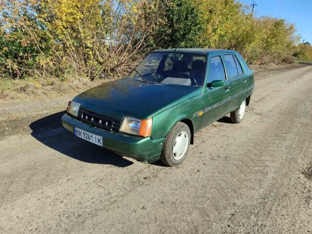 Зеленый ЗАЗ 1103 Славута, объемом двигателя 1.2 л и пробегом 170 тыс. км за 1300 $, фото 3 на Automoto.ua