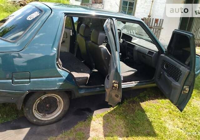 Зелений ЗАЗ 1103 Славута, об'ємом двигуна 1.2 л та пробігом 100 тис. км за 990 $, фото 1 на Automoto.ua