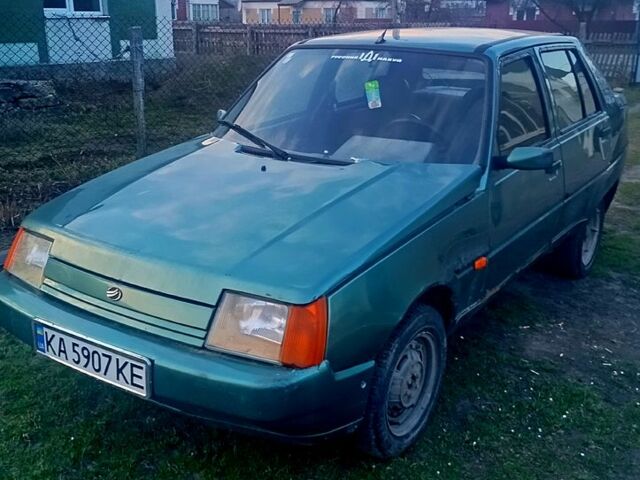 Зеленый ЗАЗ 1103 Славута, объемом двигателя 1.2 л и пробегом 230 тыс. км за 550 $, фото 1 на Automoto.ua