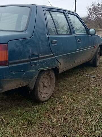 Зеленый ЗАЗ 1103 Славута, объемом двигателя 1.2 л и пробегом 103 тыс. км за 850 $, фото 6 на Automoto.ua