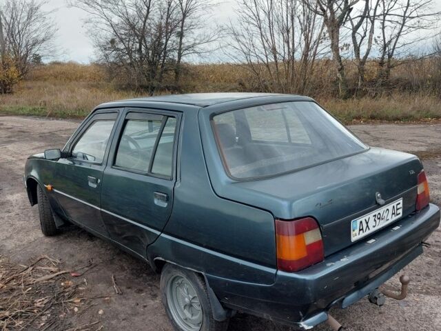 ЗАЗ 1103 Славута 2005 в Пирятине на Automoto.ua Зеленый ЗАЗ 1103 Славута, объемом двигателя 1.2 л и пробегом 150 тыс. км за 649 $, фото 9 на Automoto.ua