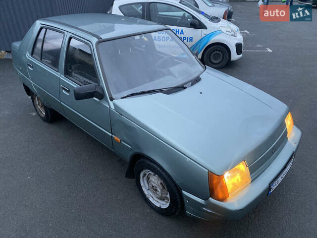 Зеленый ЗАЗ 1103 Славута, объемом двигателя 1.2 л и пробегом 100 тыс. км за 650 $, фото 3 на Automoto.ua