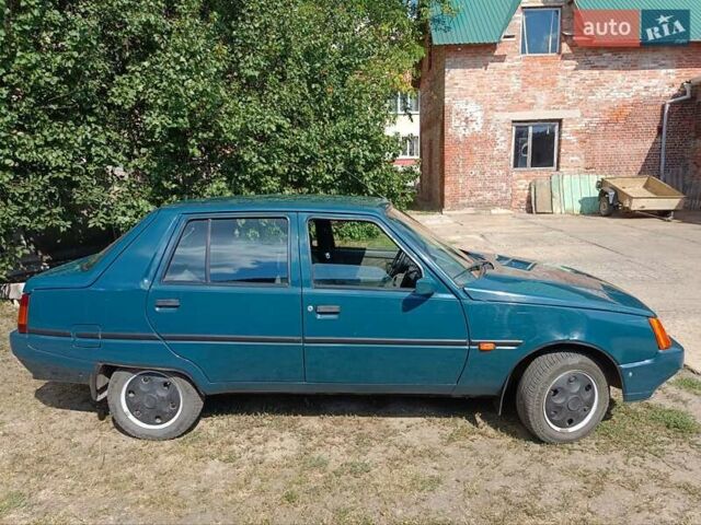 Зеленый ЗАЗ 1103 Славута, объемом двигателя 1.2 л и пробегом 79 тыс. км за 1800 $, фото 4 на Automoto.ua