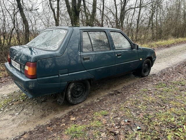 Зелений ЗАЗ 1103 Славута, об'ємом двигуна 1.2 л та пробігом 130 тис. км за 850 $, фото 4 на Automoto.ua