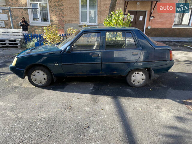 ЗАЗ 1103 Славута 2005 в Белой Церкве на Automoto.ua Зеленый ЗАЗ 1103 Славута, объемом двигателя 1.2 л и пробегом 130 тыс. км за 713 $, фото 8 на Automoto.ua