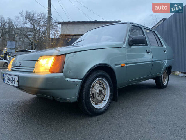 Зеленый ЗАЗ 1103 Славута, объемом двигателя 1.2 л и пробегом 100 тыс. км за 650 $, фото 1 на Automoto.ua