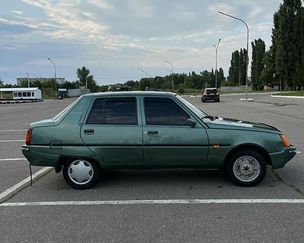 Зеленый ЗАЗ 1103 Славута, объемом двигателя 1.2 л и пробегом 63 тыс. км за 1900 $, фото 9 на Automoto.ua