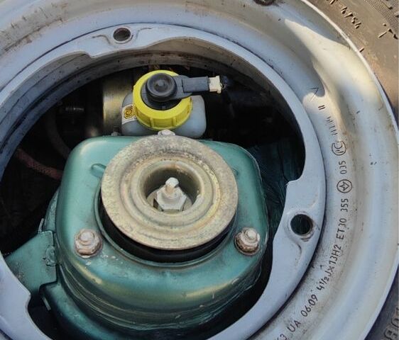 Зеленый ЗАЗ 1103 Славута, объемом двигателя 1.2 л и пробегом 63 тыс. км за 2100 $, фото 9 на Automoto.ua