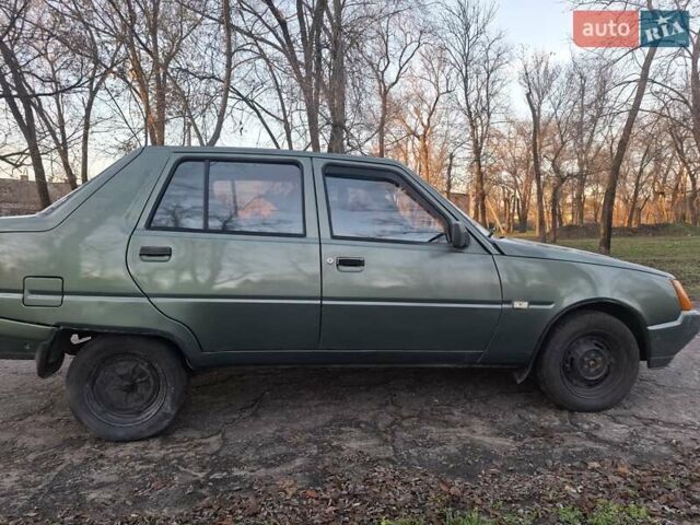 Зеленый ЗАЗ 1103 Славута, объемом двигателя 1.2 л и пробегом 145 тыс. км за 940 $, фото 8 на Automoto.ua