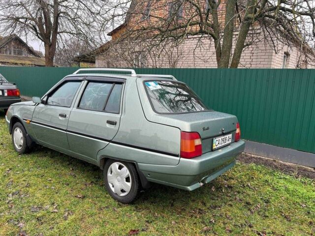 Зеленый ЗАЗ 1103 Славута, объемом двигателя 1.2 л и пробегом 264 тыс. км за 1000 $, фото 3 на Automoto.ua