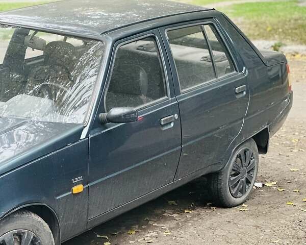 Зеленый ЗАЗ 1103 Славута, объемом двигателя 1.2 л и пробегом 70 тыс. км за 600 $, фото 1 на Automoto.ua