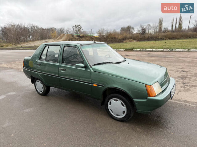 Зеленый ЗАЗ 1103 Славута, объемом двигателя 1.2 л и пробегом 131 тыс. км за 1400 $, фото 3 на Automoto.ua