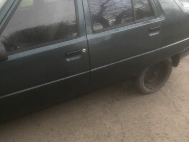 Зеленый ЗАЗ 1103 Славута, объемом двигателя 1.2 л и пробегом 150 тыс. км за 845 $, фото 6 на Automoto.ua