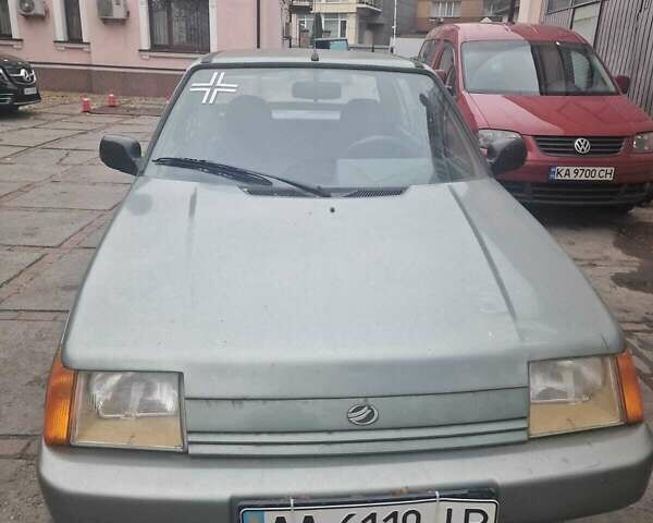 ЗАЗ 1103 Славута 2006 у Києві на Automoto.ua Зелений ЗАЗ 1103 Славута, об'ємом двигуна 1.2 л та пробігом 37 тис. км за 1068 $, фото 2 на Automoto.ua