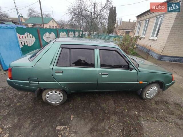 Зеленый ЗАЗ 1103 Славута, объемом двигателя 1.2 л и пробегом 144 тыс. км за 1200 $, фото 2 на Automoto.ua