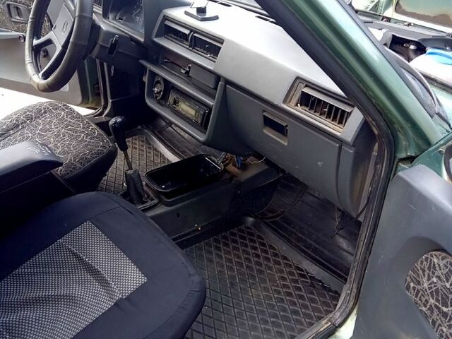 Зелений ЗАЗ 1103 Славута, об'ємом двигуна 1.2 л та пробігом 68 тис. км за 1010 $, фото 4 на Automoto.ua