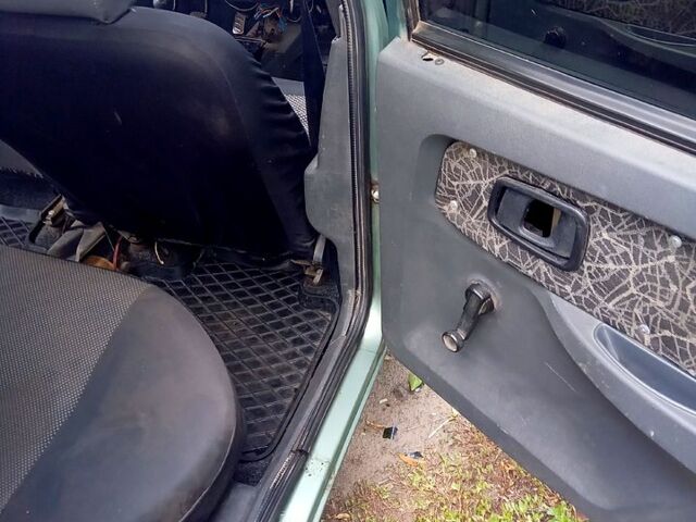 Зелений ЗАЗ 1103 Славута, об'ємом двигуна 1.2 л та пробігом 68 тис. км за 1010 $, фото 11 на Automoto.ua