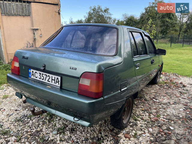 Зелений ЗАЗ 1103 Славута, об'ємом двигуна 1.2 л та пробігом 258 тис. км за 740 $, фото 4 на Automoto.ua