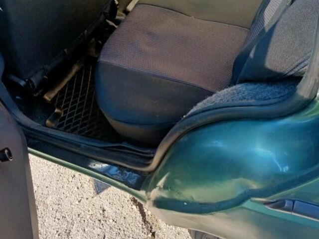 Зеленый ЗАЗ 1103 Славута, объемом двигателя 1.2 л и пробегом 69 тыс. км за 1071 $, фото 5 на Automoto.ua