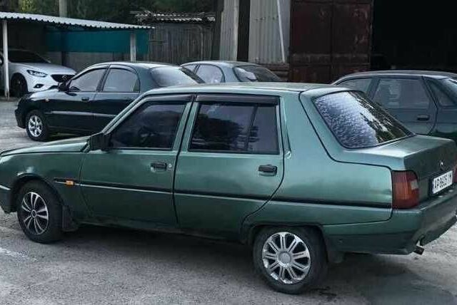Зеленый ЗАЗ 1103 Славута, объемом двигателя 1.2 л и пробегом 99 тыс. км за 1150 $, фото 1 на Automoto.ua