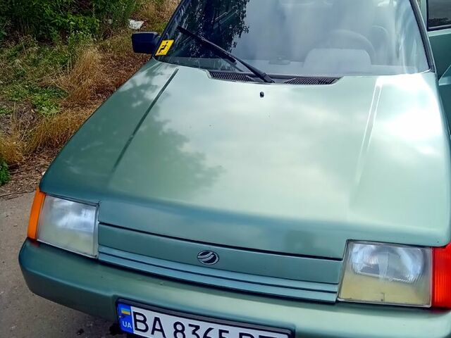 Зелений ЗАЗ 1103 Славута, об'ємом двигуна 1.2 л та пробігом 68 тис. км за 1010 $, фото 3 на Automoto.ua