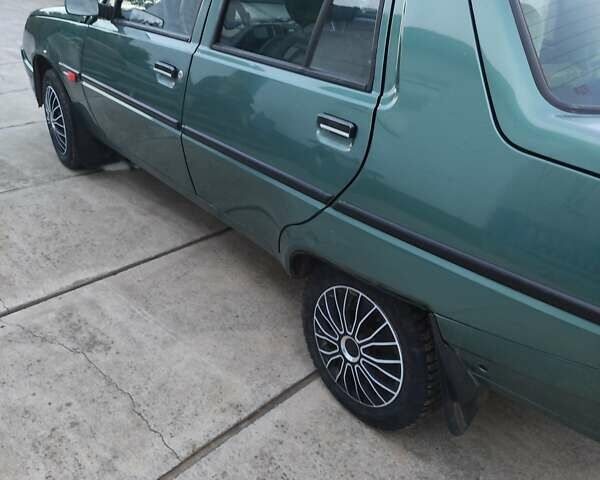 Зеленый ЗАЗ 1103 Славута, объемом двигателя 1.2 л и пробегом 1 тыс. км за 2000 $, фото 3 на Automoto.ua